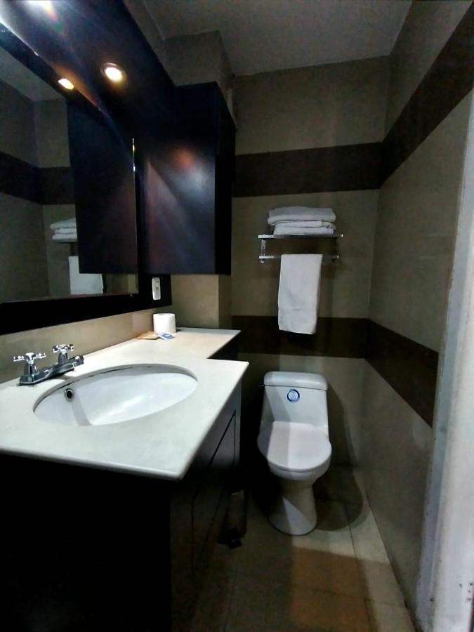 Hotel Imperial อัมบาโต ภายนอก รูปภาพ