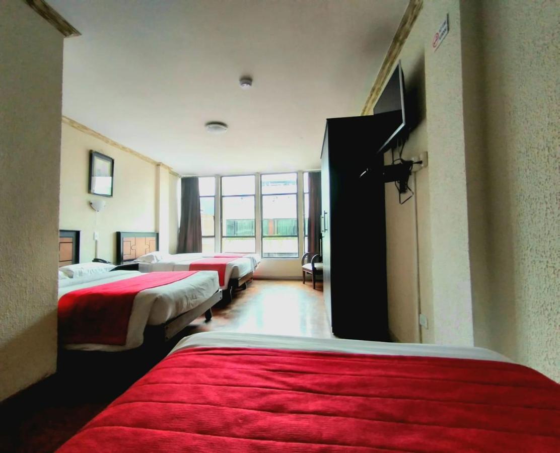 Hotel Imperial อัมบาโต ภายนอก รูปภาพ