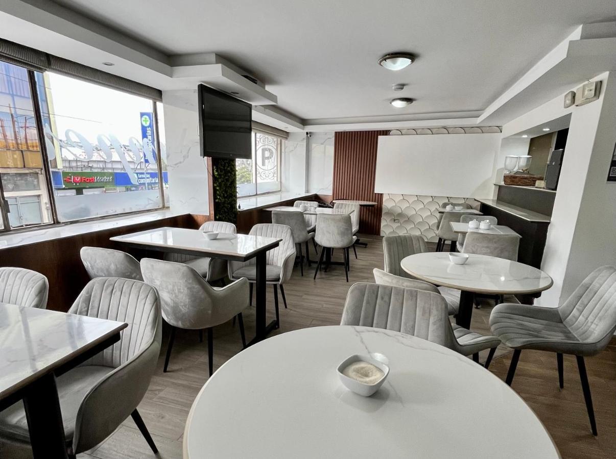 Hotel Imperial อัมบาโต ภายนอก รูปภาพ
